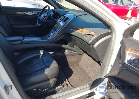 2017 Lincoln Mkz Hybrid Reserve z USA, uszkodzony, nr VIN 3LN6L5MU4HR611927